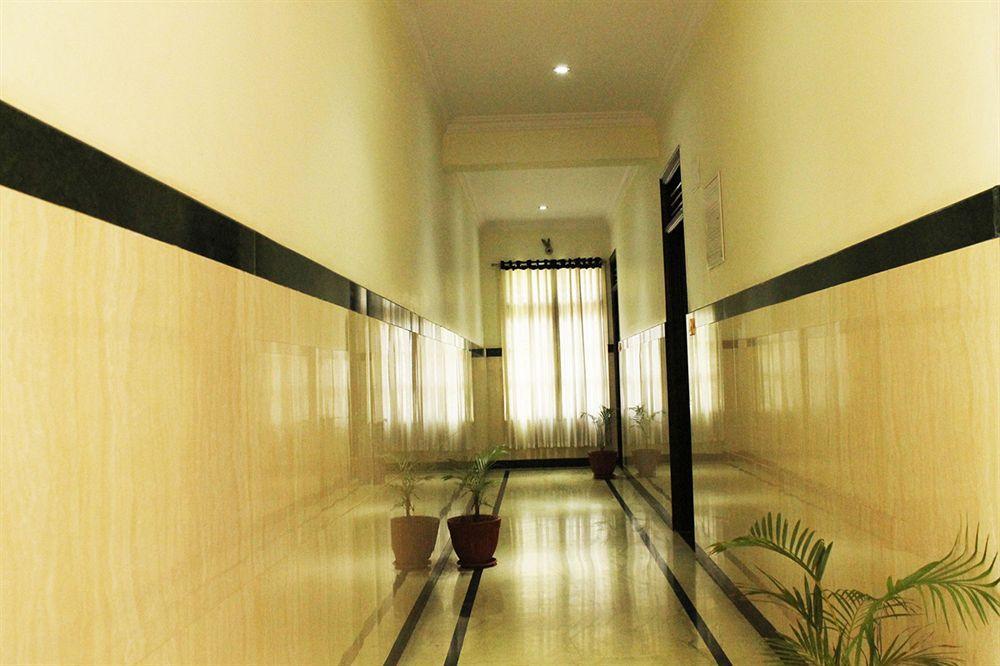 Oyo 1900 Hotel Olive Residency Mysuru Zewnętrze zdjęcie