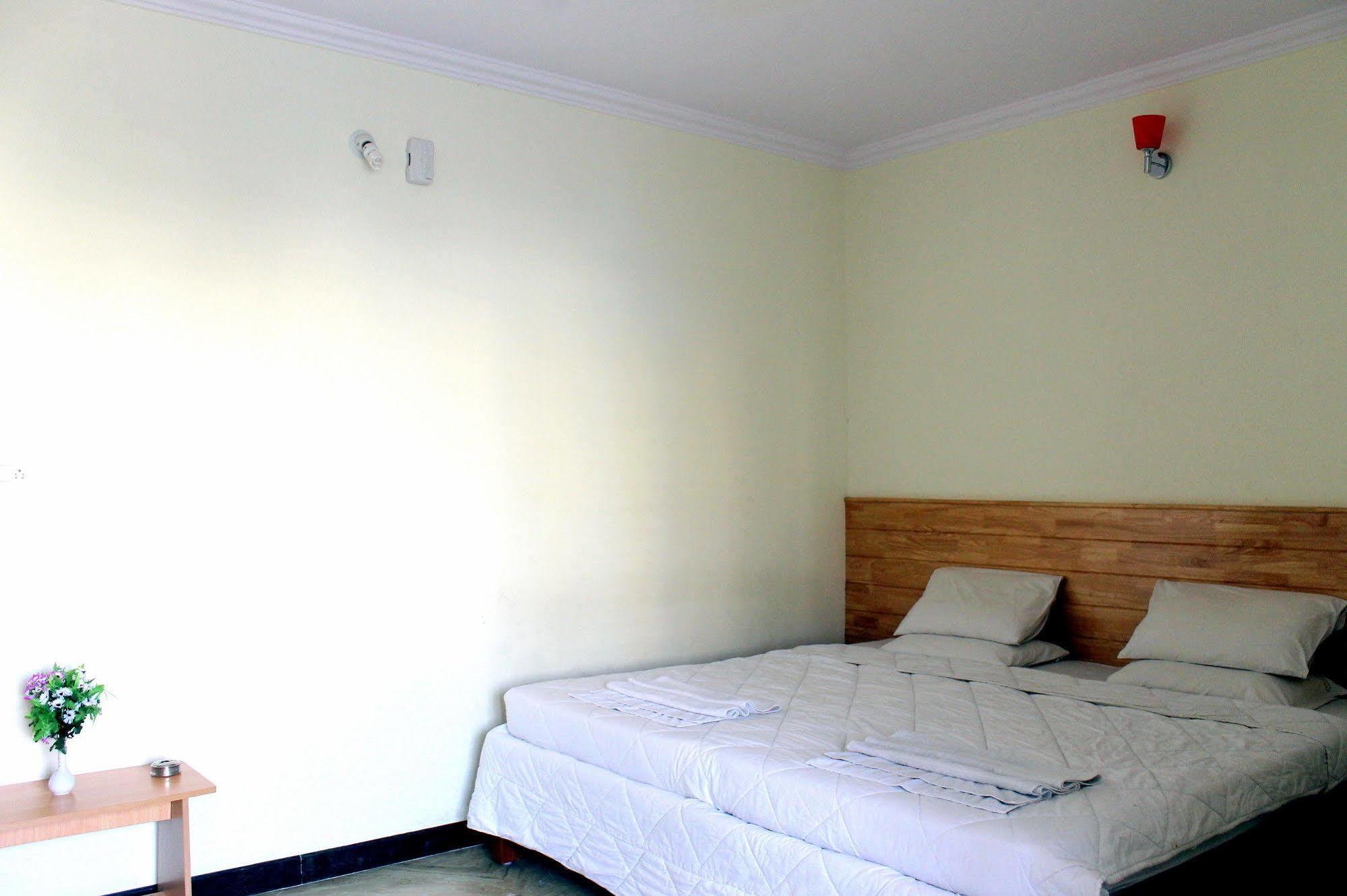 Oyo 1900 Hotel Olive Residency Mysuru Zewnętrze zdjęcie