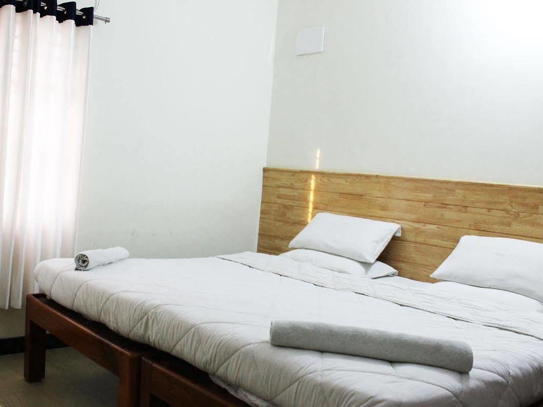 Oyo 1900 Hotel Olive Residency Mysuru Zewnętrze zdjęcie
