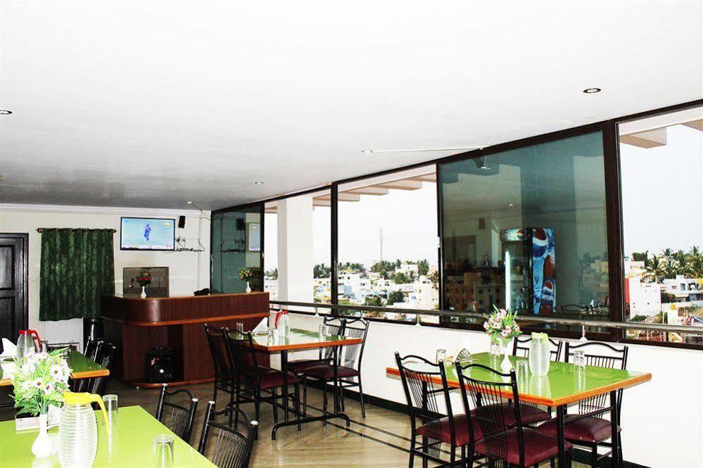 Oyo 1900 Hotel Olive Residency Mysuru Zewnętrze zdjęcie